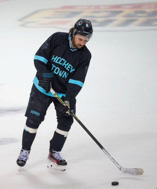HOCKEY TOWN JERSEY #24